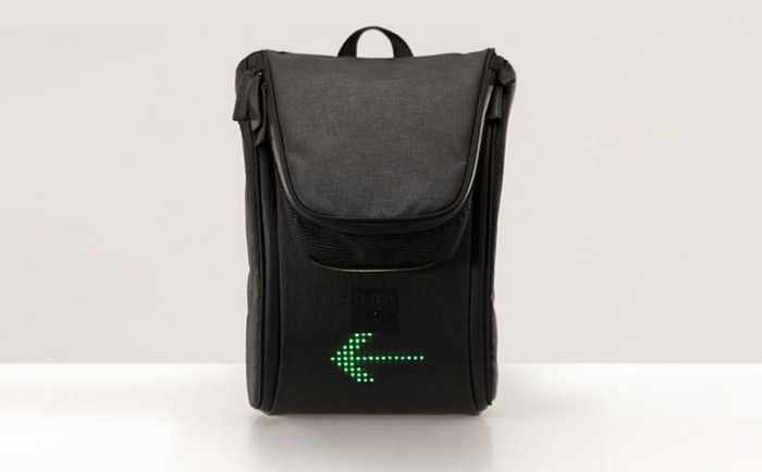 Рюкзак со световым табло для велосипедистов.jpg
